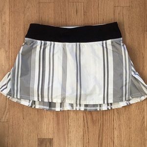 LULULEMON Pacesetter Striped Skirt Size 2